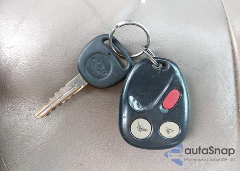 2004 Chevrolet Silverado 1500 Lt z USA, uszkodzony, nr VIN 1GCEC19T74Z302807